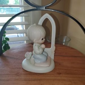 Precious Moments "Worship The Lord"